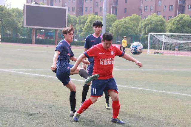 国足对新加坡武磊首发可能性不大 客战将全力以赴争胜